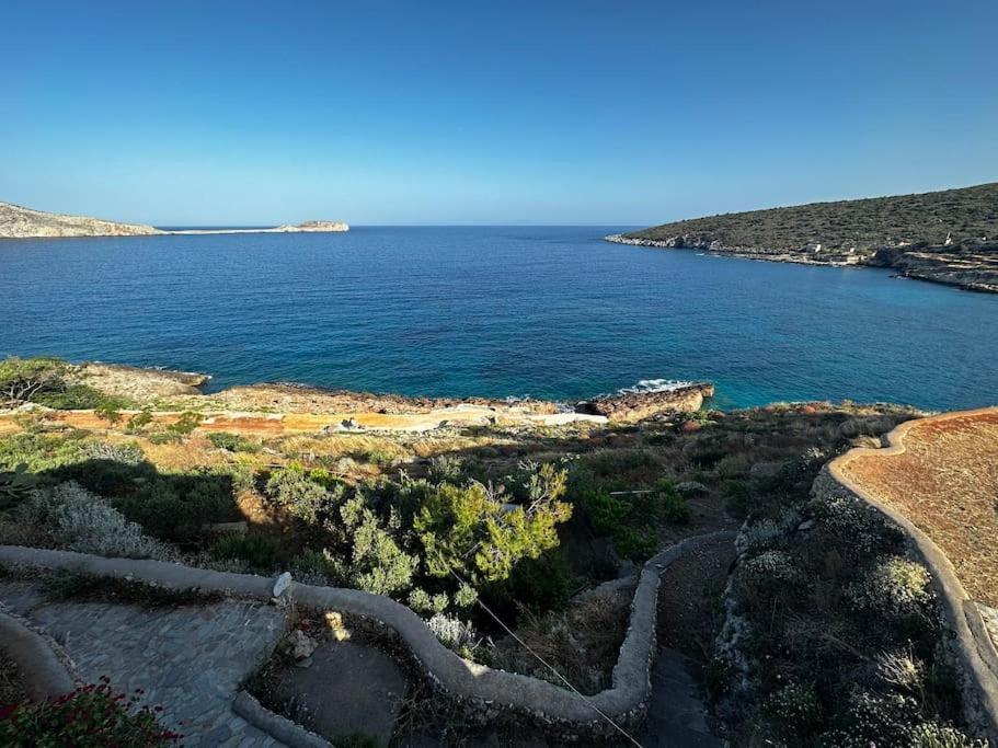 Cliffside Cozy W/ Seaviews Mézapos