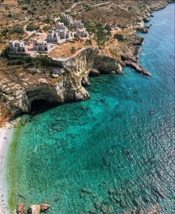 Villa Cliffside Cozy W/ Seaviews